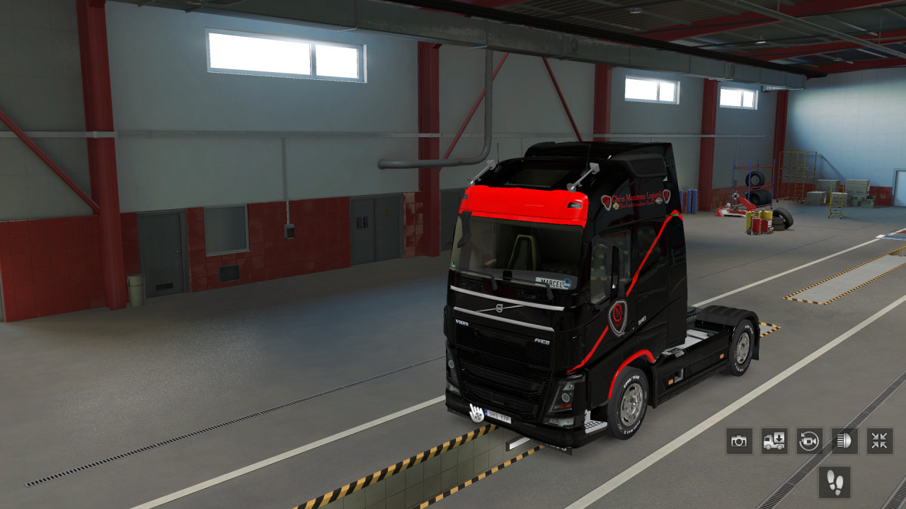 Chris Maximus Skin