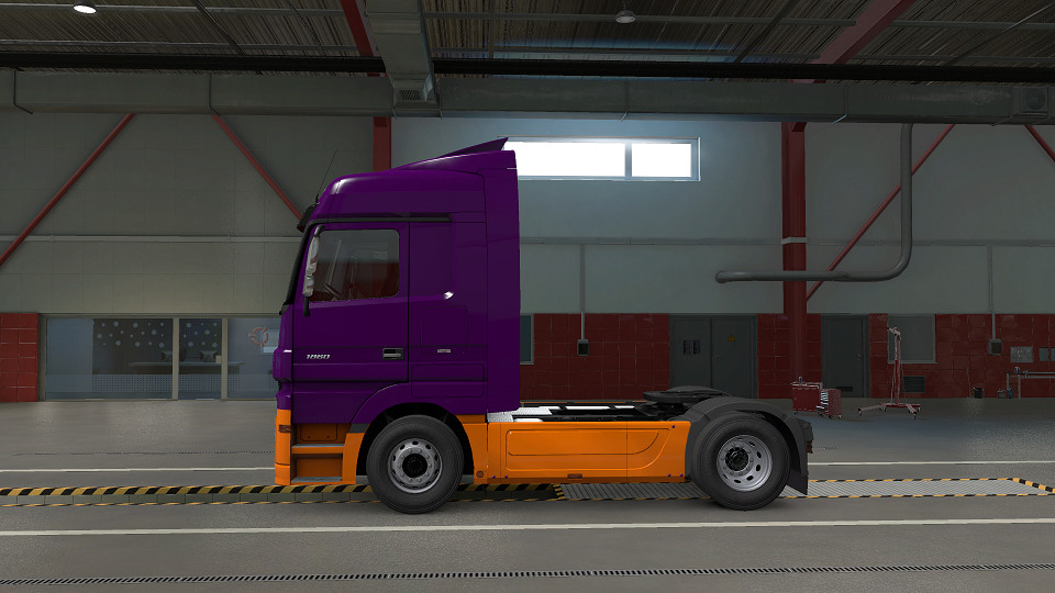 Two Tone Paint for Mercedes Benz Actros 2009
