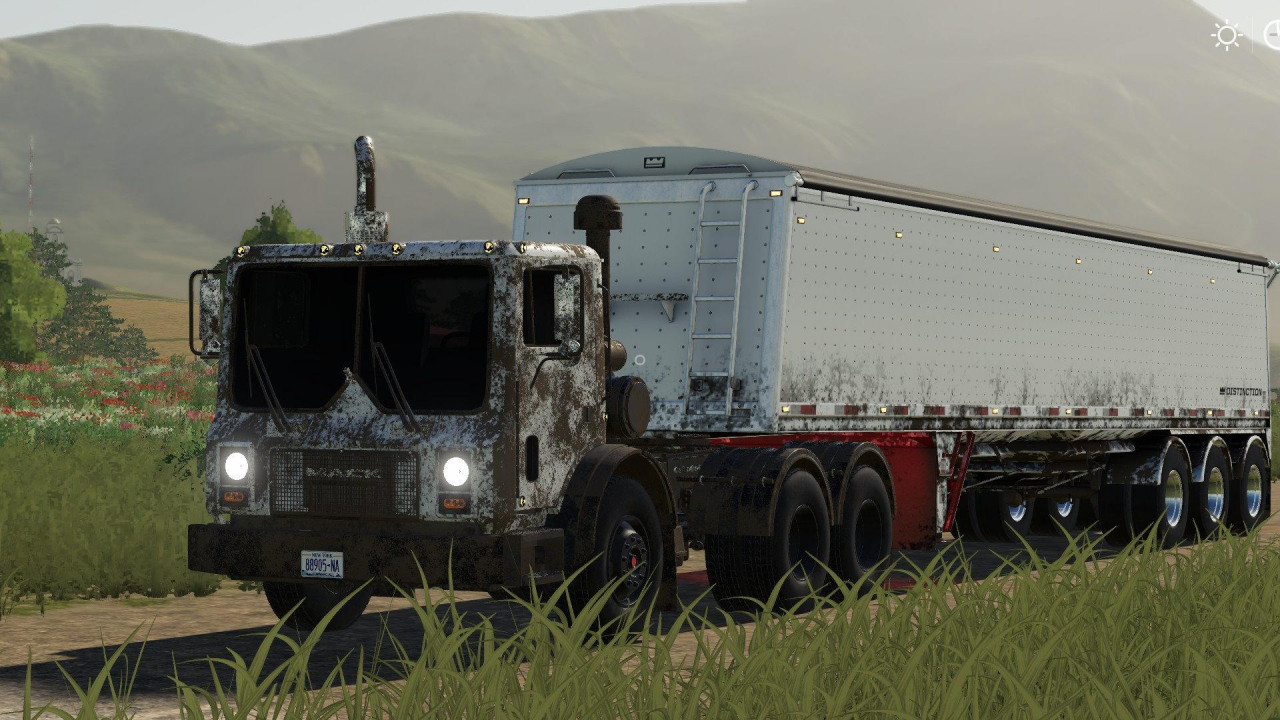Mack MR688S Daycab Semi