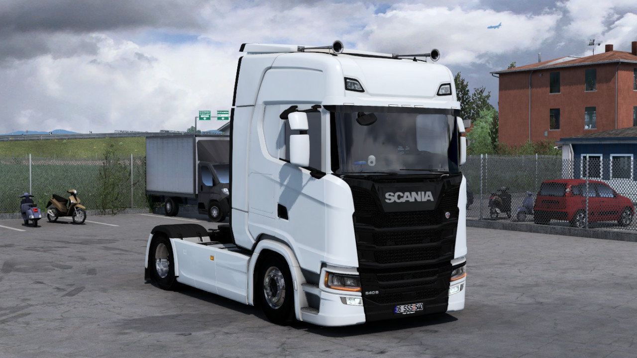 Half Painted Bumper and Painted Grill for Scania S