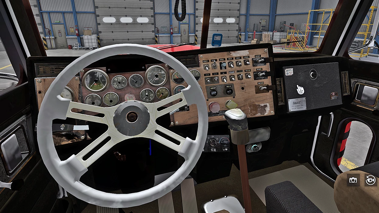 High Res Worn Interior for Viper's Peterbilt 379 1.0