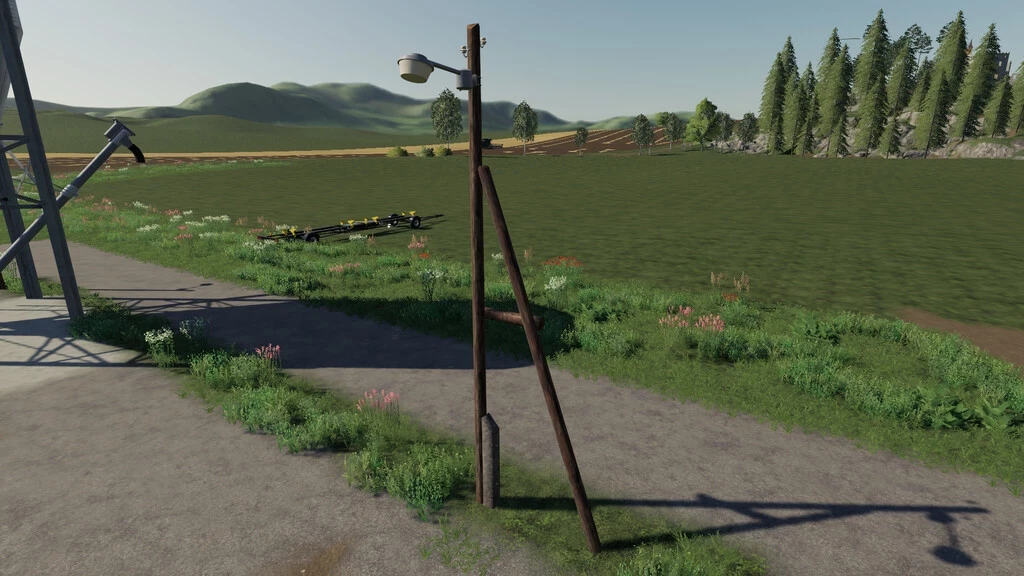 Street Lights On Wooden Poles v 1.0