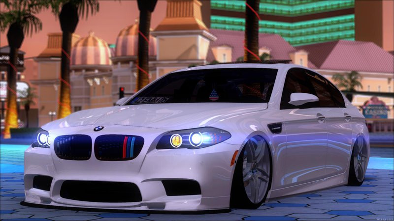 BMW M5 F10