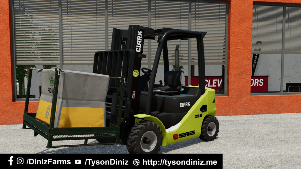 CLARK S-25D FORKLIFT