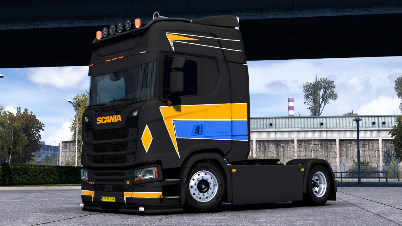 Changeable matte paintjob for the Eugen's NG Scania.