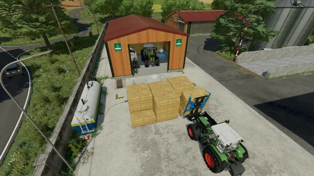 Small Hörmann Garage Incl. Warehouse
